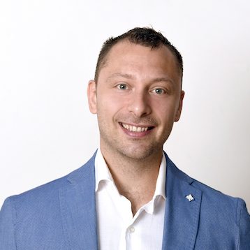 riccardo founder dweb agency
